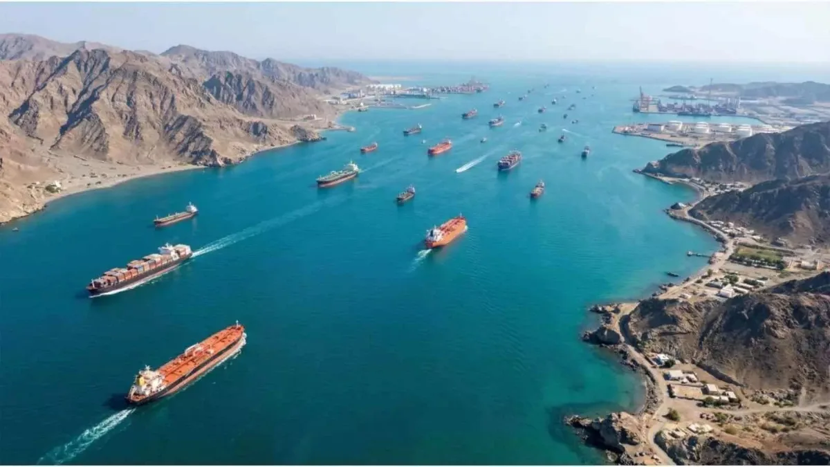 Indian ships cleared through the Strait of Hormuz, opening the way for LPG supplies; major crisis averted through diplomacy!