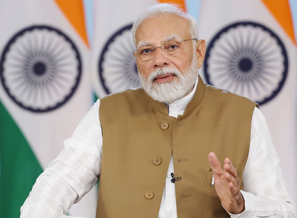 Rozgar Mela: 10 लाख सरकारी नौकरी योजना के अंतर्गत पीएम मोदी आज वितरित करेंगे नए 51,000 अपॉइंटमेंट ले