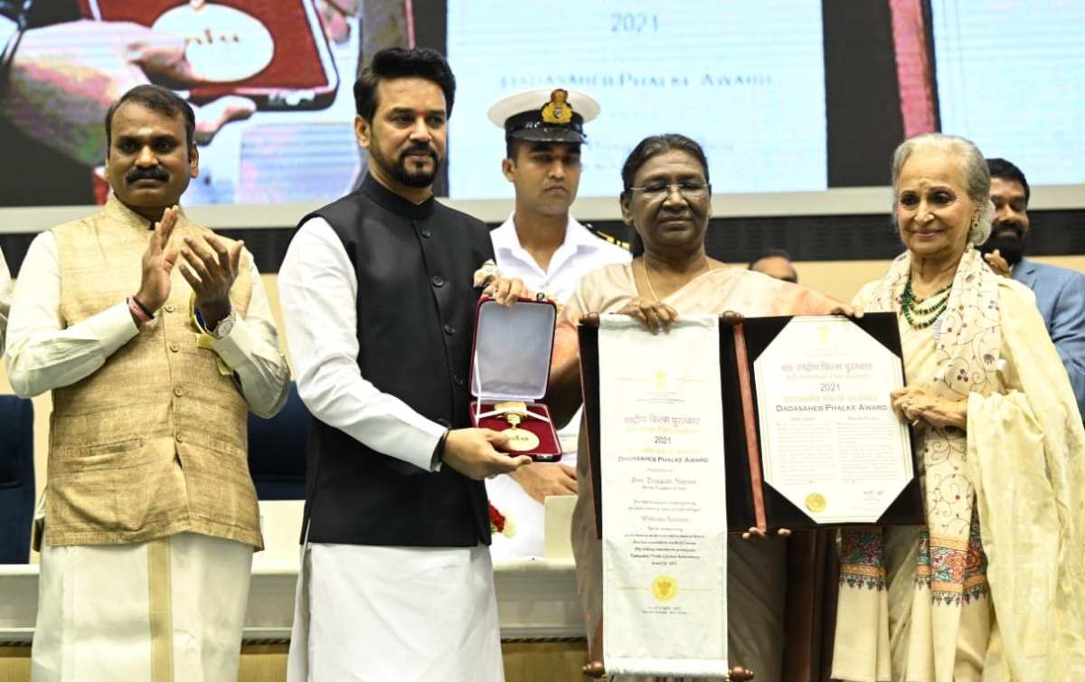 National Film Awards: राष्ट्रपति द्रौपदी मुर्मू ने दिया वहीदा रहमान को दादा साहेब फाल्के पुरस्कार