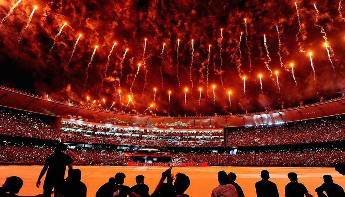 BCCI ने दिल्ली और मुंबई में होने वाले आगामी वर्ल्डकप मैचों के दौरान पटाखों पर लगाया बैन, दिल्ली में